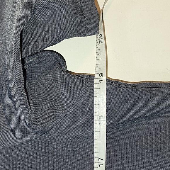 Women's Grey Scrubs Top (XS) - Picture 9 of 11